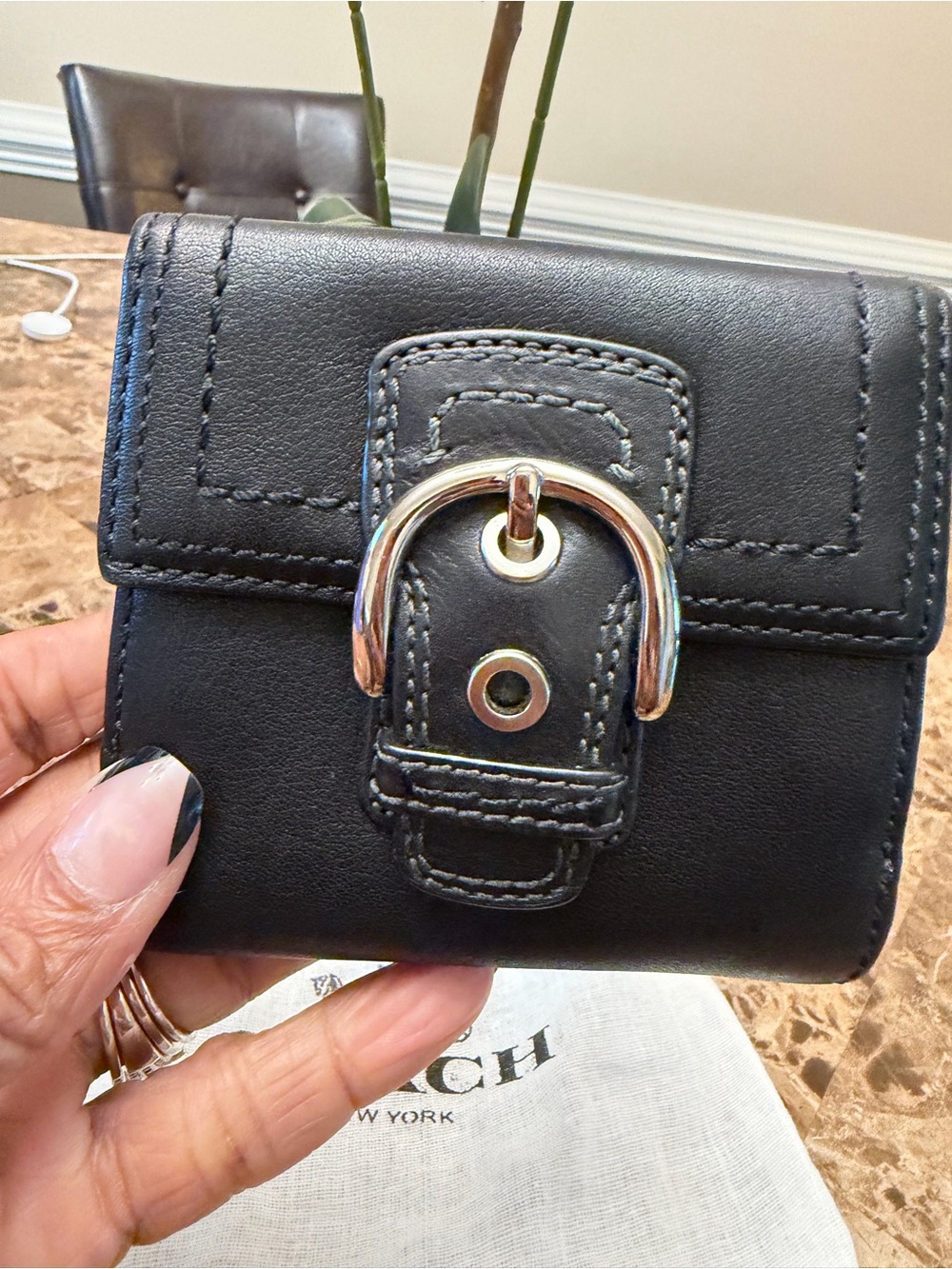 Vintage Coach Soho Buckle Compact Wallet with Dust Bag - Picture 5 of 17